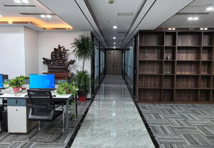 济南展览设计搭建公司选购指南：特装展台与标准展位对比